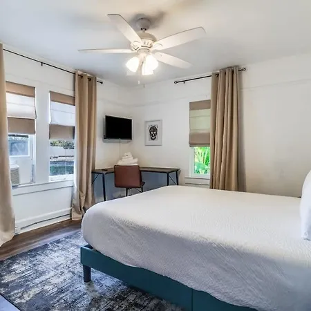 Lafayette Gem - Cozy Room In Shared Home